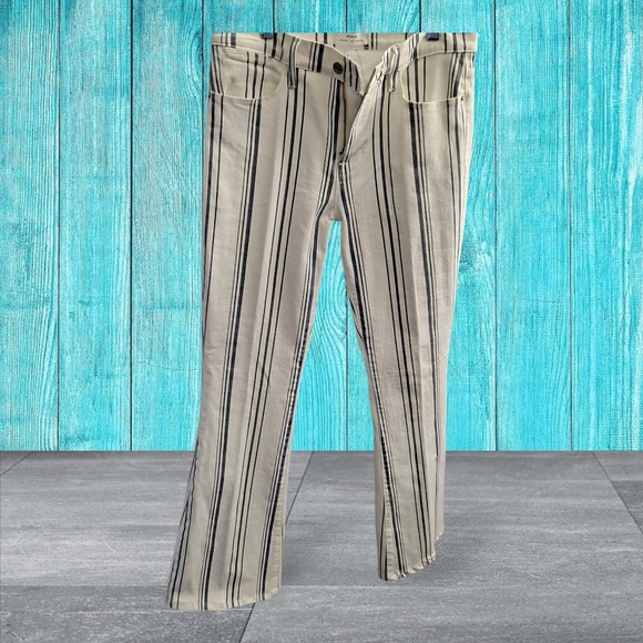 Frame Denim Ivory and Navy Striped Wide Leg Jeans - Picture 11 of 12